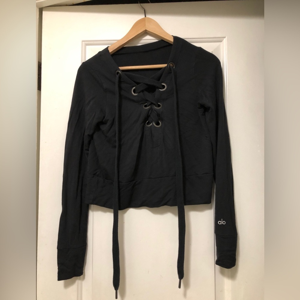 Alo Yoga Women's Medium Black Ideal Lace Up Long Sleeve Top Grommet Pullover!!!!